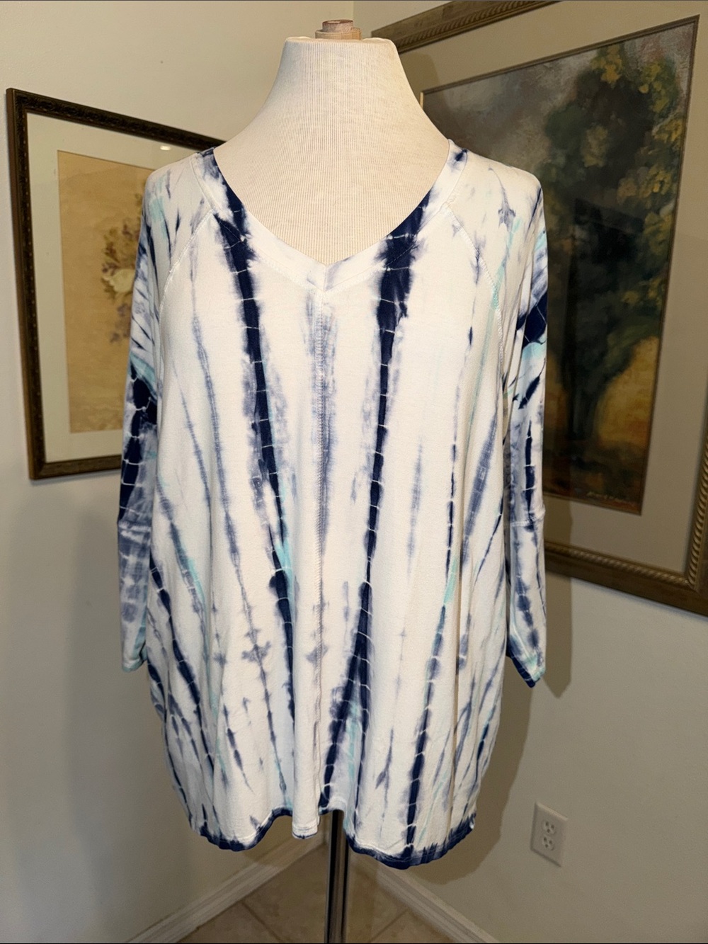 Impulse California White/Navy/Teal Tie-Dye V-Neck Top Size XL